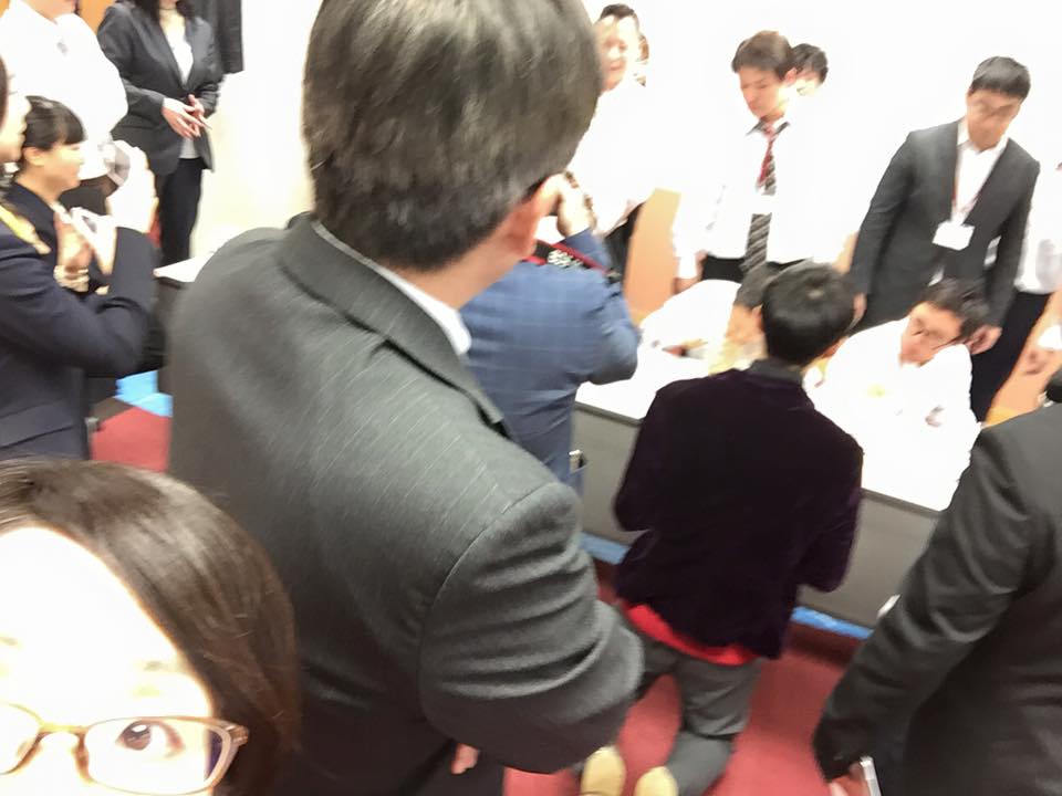 たくさん人がいたので あえて写真はぼけたもの